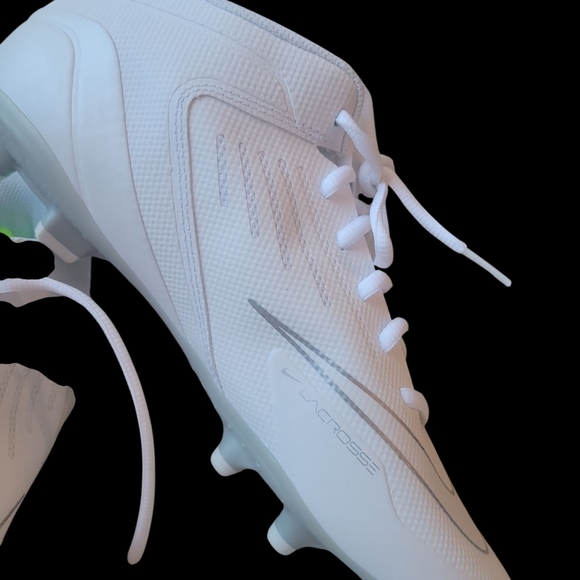 Nike Huarache White and Gray Athletic Shoes main image 7